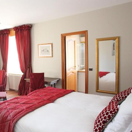 Saint Graal Bed & Breakfast Chamant Bilik gambar