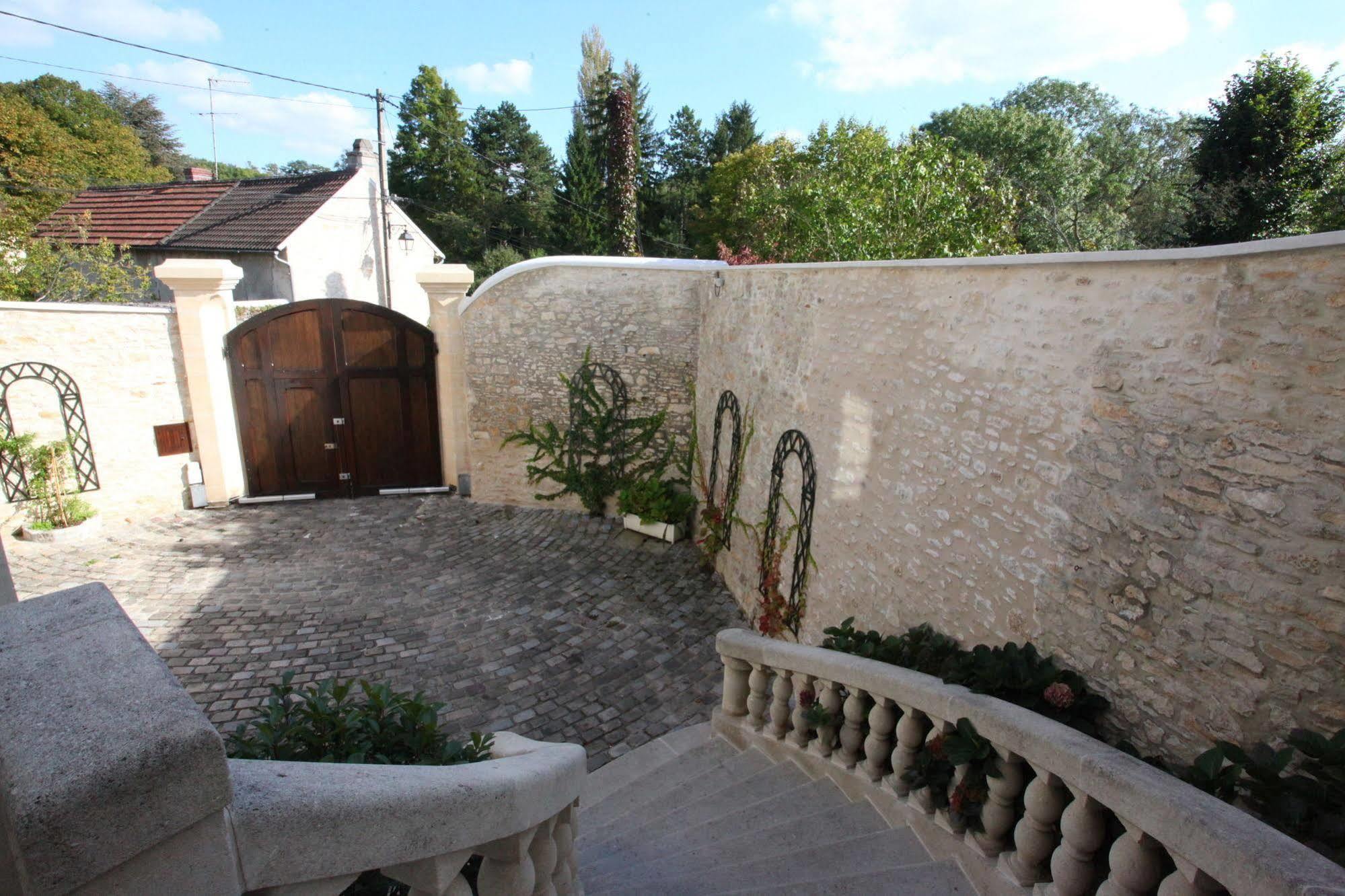 Saint Graal Bed & Breakfast Chamant Luaran gambar