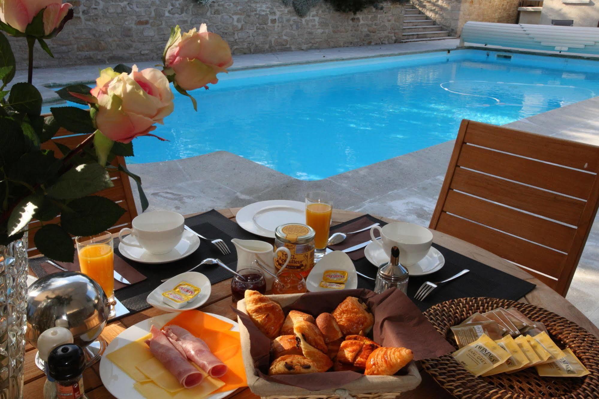 Saint Graal Bed & Breakfast Chamant Luaran gambar